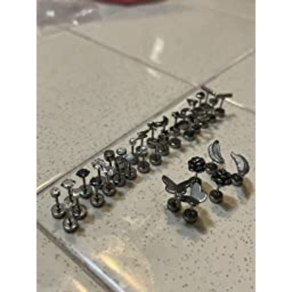 18 Pairs Stainless Steel Stud Earrings Set for Women Men Star Moon flowe… - Picture 15 of 15